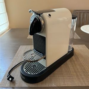 Like New Nespresso CitiZ in White